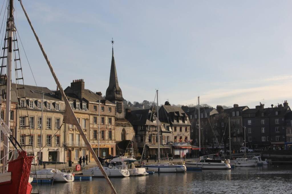 Cosy Studio Place Sainte Catherine Honfleur Kültér fotó